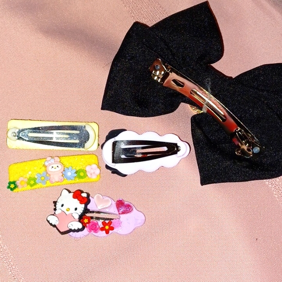 Kuromi, Hand Crafted Bow and Barrettes - Picture 11 of 11